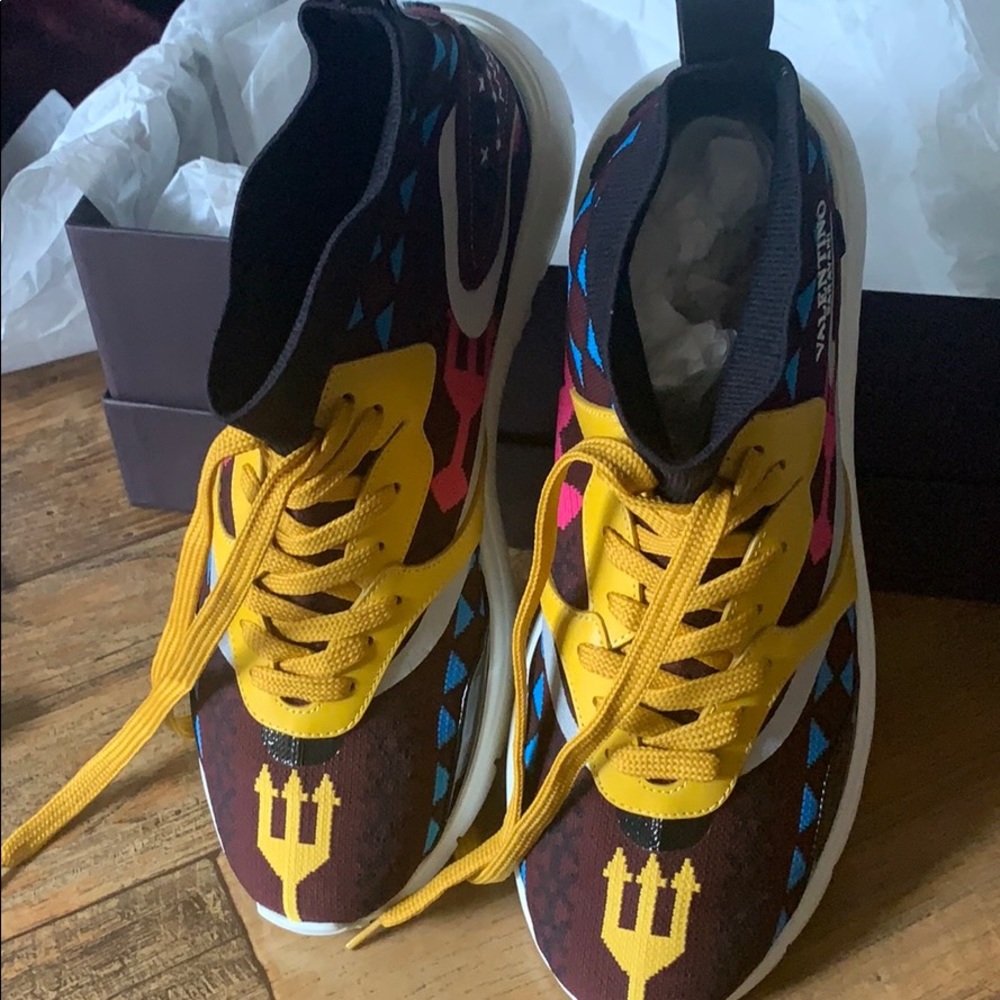 Valentino Sneakers